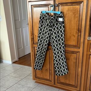 Etcetera crop pant NWT! Silky feel with a special green/brown “groovy” pattern!